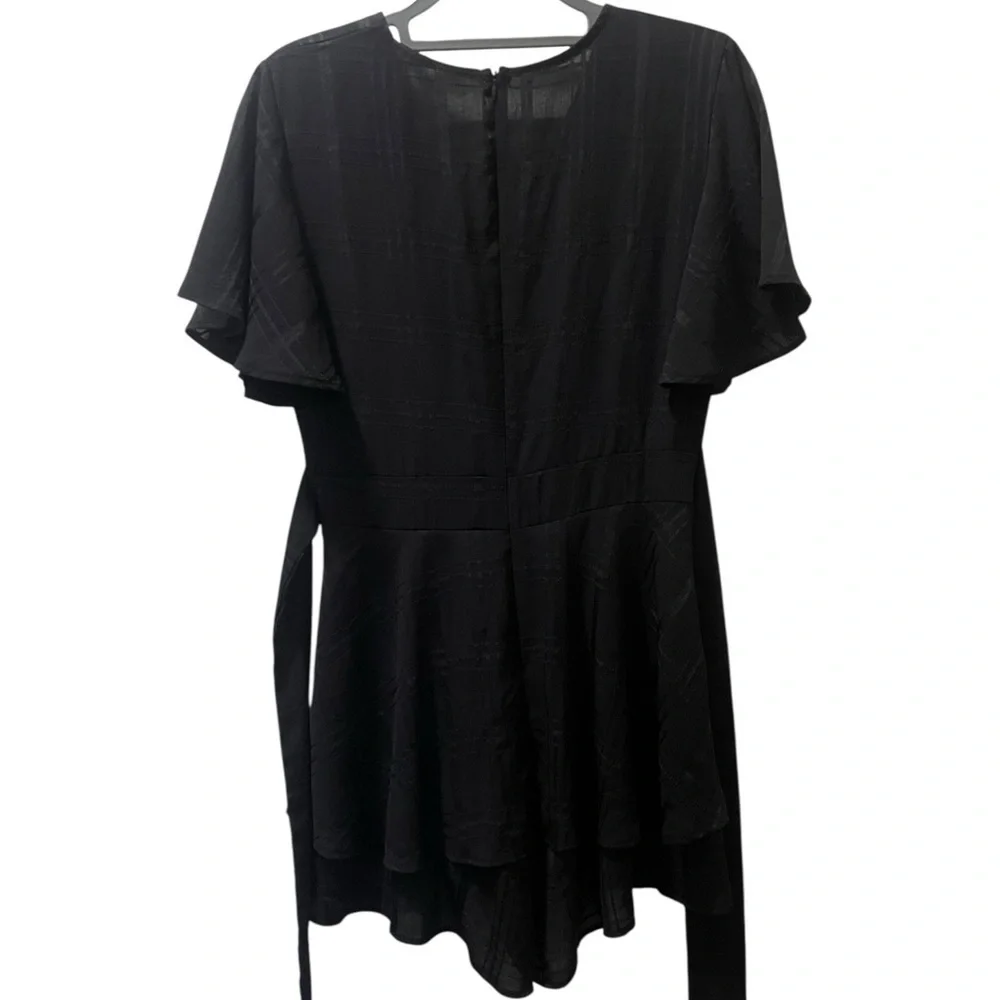 Elegant Black Wrap Dress - Picture 3 of 3